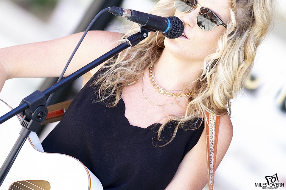 Melissa Livingstone at Barn Owl Brewing | Photo copyright (c) 2021 Miles Overn Photography