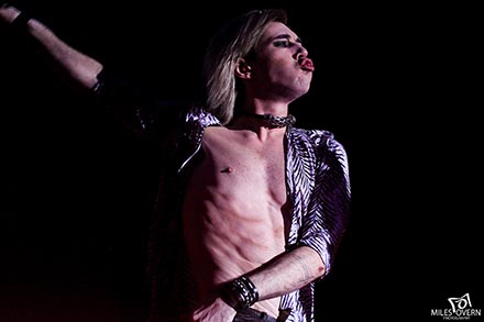 Josh Ramsay of Marianas Trench in Kelowna | Photo copyright (c) 2016 Miles Overn Photography